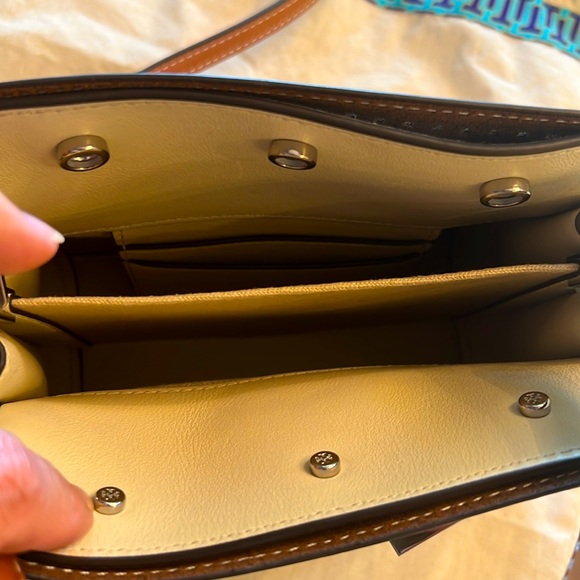 EUC Tory Burch Petite Lee Radziwill Double Bag - Picture 4 of 11